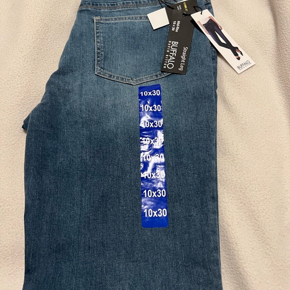 NWT Women’s Buffalo David Bitton Blue Jeans - Picture 1 of 4